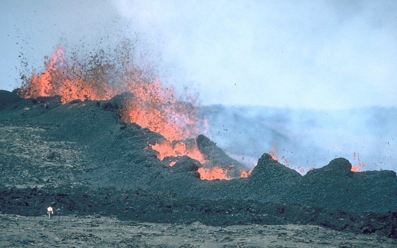 http://www.cliffshade.com/colorado/images/mauna_loa1984.jpg