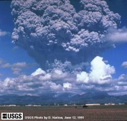 Mt. Pinatubo erupts on 9/21/91, courtesy USGS Volcanoes of the World, http://vulcan.wr.usgs.gov/Photo/framework.html